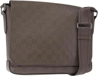 Louis Vuitton Pre-owned Cross Body Bags, male, Gray, Size: ONE SIZE Pre-owned District Messenger Bag