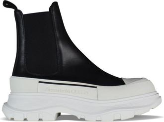 Alexander McQueen Alexander McQueen Tread Slick enkellaarzen zwart