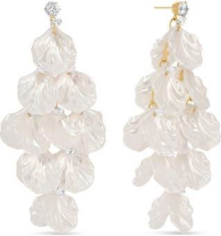 Eye Candy Los Angeles Leizu Shell Drop Earrings in Gold at Nordstrom Rack