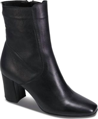Bueno Womens Vivian Boots In Black