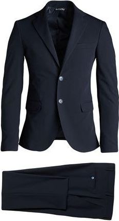 Alessandro Gilles Suits