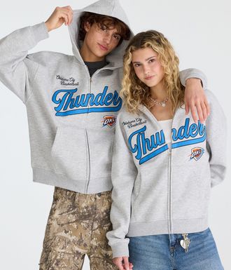 A&eacute;ropostale Oklahoma City Thunder Basketball Full-Zip Hoodie