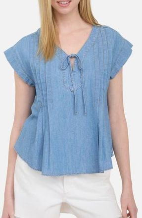 Blu Pepper Pleated Chambray Top at Nordstrom Rack, Size Medium