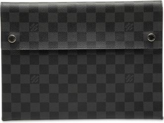 Louis Vuitton Black Leather Pouch (Pre-Owned)