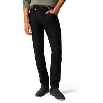 Rodd & Gunn Motion 2.0 Straight Leg Jeans in Onyx at Nordstrom, Size 4040