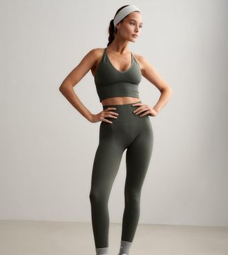 Aim'n Leggings modellanti senza cuciture color edera-Verde
