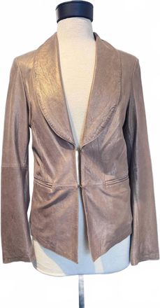 Gimos Womens Metallic Eye Hook Jacket In Champagne
