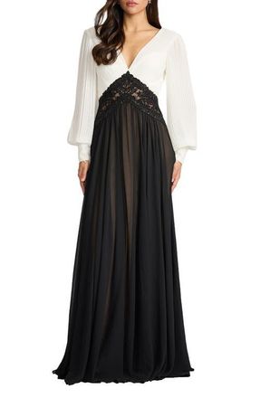 Tadashi Shoji Pleated Bodice Long Sleeve Gown in Ivory/Black at Nordstrom, Size 14