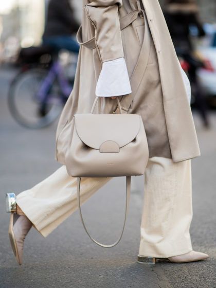 Diese 7 Teile würden einflussreiche Frauen niemals ins Büro tragen