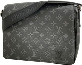 Louis Vuitton Black Shoulder Bag (Pre-Owned)