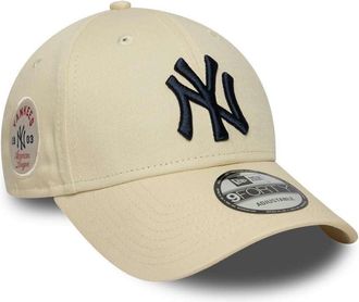 New Era 9Forty Strapback Cap - SIDEPATCH New York Yankees Beige