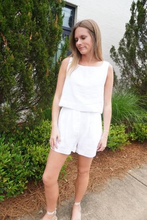 Olivaceous Linen Cropped Tank Top In White