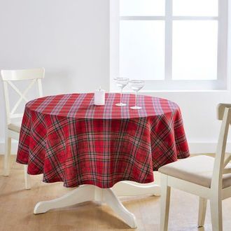 Solino Home Linen Round Tablecloth - Classic tartan Plaid in Red at Nordstrom, Size Medium