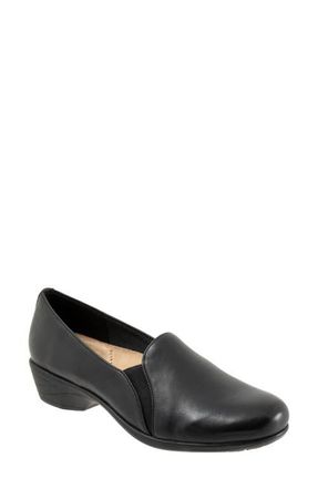 Softwalk Reagan Flat in Black at Nordstrom, Size 10.5