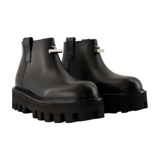Alexander McQueen Womens Chunky Lug-Sole Leather Ankle Boot Black Calfskin
