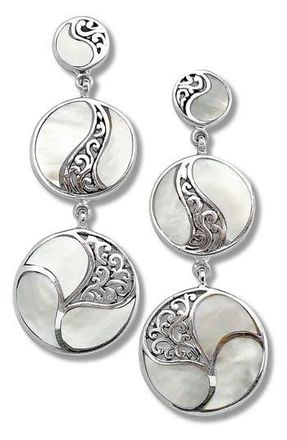 Samuel B. Graduated Drop Earrings in White at Nordstrom Rack