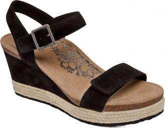 Aetrex Womens Sydney Wedge Sandals In Black