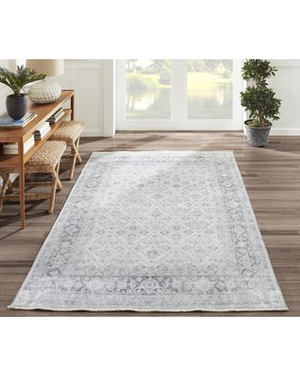 Momeni Chandler Traditional Oriental Rug