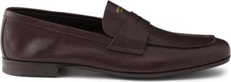 Prada Leren loafers met logo - Bruin
