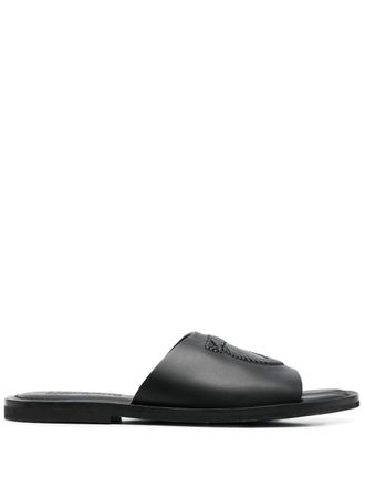 Ferragamo Lionel Gancini embossed sandals - men - Calf Leather/Rubber/Calf Leather - 5EE - Black