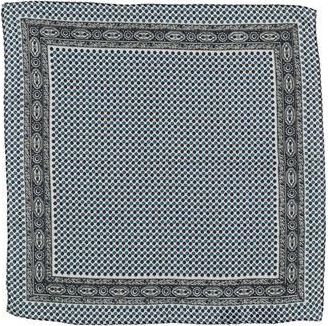 Corneliani ACCESSORI - Sciarpe su YOOX.COM