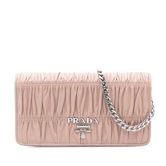 Prada Tweedehands Nappa Gaufre Wallet On Chain