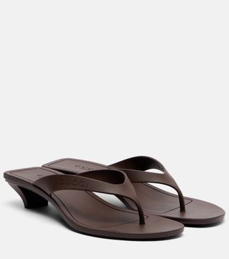 Gucci Vittoria thong sandals