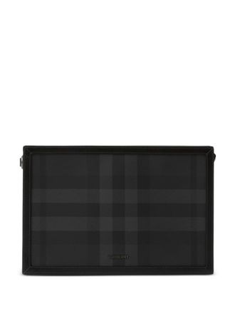 Burberry logo-plaque checked clutch bag - Black