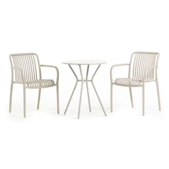 Siediti Fuori e Dentro Conjunto de balc&oacute;n con mesa redonda y dos sillas arena