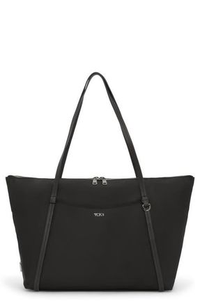Tumi Q Tote in Black/Gunmetal at Nordstrom