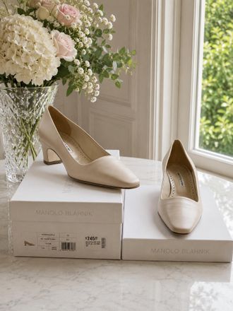 Manolo Blahnik Womens Splierasopla Pumps In Dcrm