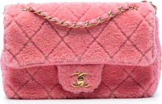 Chanel 2020 CC Quilted Shearling and Tweed Single Flap crossbody bag - Pink
