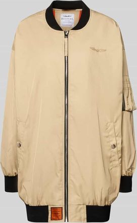 Original Bombers Relaxed Fit Jacke mit Logo-Stitching in Beige, Gr&ouml;&szlig;e XXL
