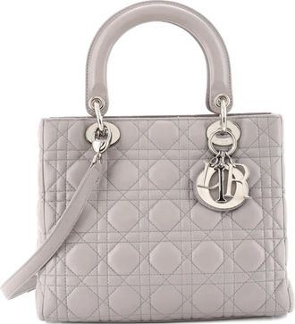 Dior Borsa a tracolla Lady Dior media in pelle di agnello trapuntata con motivo Cannage - Grigio