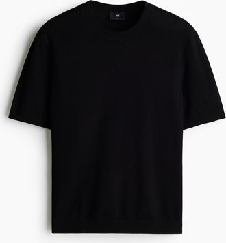 H&M Gestricktes T-Shirt in Slim Fit - Schwarz