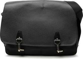 Louis Vuitton Pre-owned Womens Taiga Dersou - Black Leather - One Size