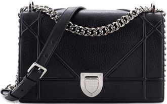 Dior Diorama Flap Bag Grained Calfskin Medium crossbody bag - Zwart