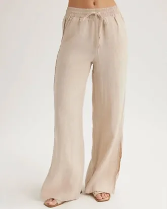 Bella Dahl Side Slit Wide Leg Pants In Sand
