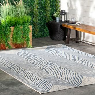 nuLOOM Wavy Chevron Outdoor Area Rug