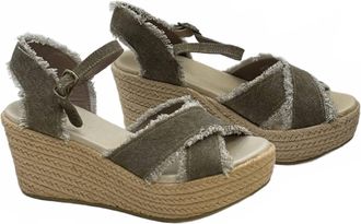Chocolat Blu Womens Warda Wedge Sandal In Army Linen