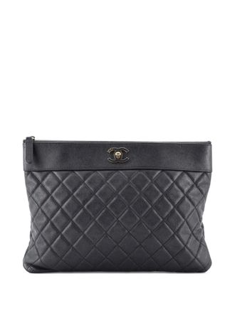 Chanel Mademoiselle O Case Quilted Sheepskin Medium clutch bag - Grigio