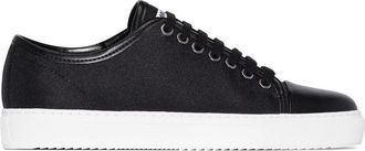 Axel Arigato Duurzame sneakers met neuskap