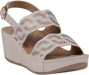 GC SHOES Alexia Wedge Sandal in Gold at Nordstrom Rack, Size 8.5