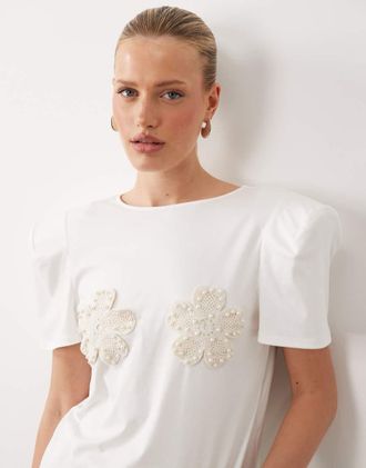 Asos T-shirt bianca alluncinetto decorata con fiori-Bianco