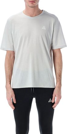 Nike T-Shirts und Polos