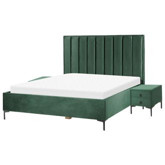 Beliani Conjunto De Dormitorio Moderno Cama 180 X 200 Cm Dos Mesitas De Noche Tapizado Terciopelo Verde Oscuro Sezanne