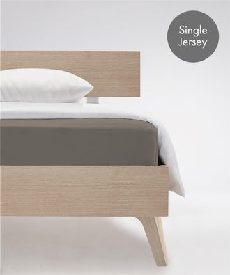 Fleuresse Spannbettlaken »Jenny C aus feinfädigem Mako-Jersey« für Matratzen bis 23 cm Höhe