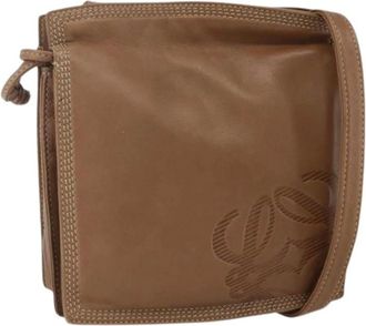 Loewe Pre-owned Cross Body Bags, female, Brown, Size: ONE SIZE Pre-owned Leather Crossbody Bag