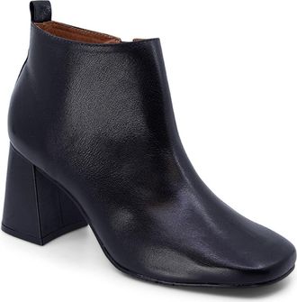 Chocolat Blu Hilla Block Heel Bootie in Black Leather at Nordstrom, Size 7.5