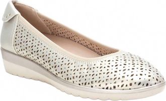 Xti Womens Ballerina Shoes In Gold